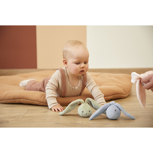 Sonajero Bola De Conejito Verde - Kaloo - Imagen 5